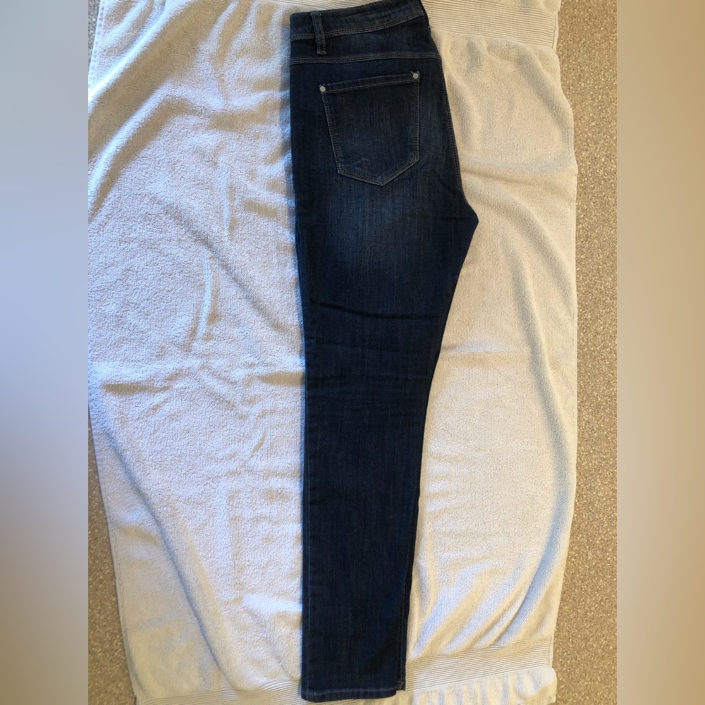 Lauren Conrad Size 8 Dark Wash Women's Jeans